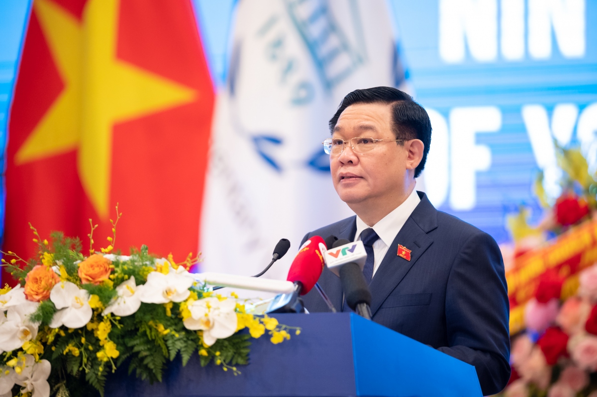 Chủ tịch Quốc hội: Tuổi trẻ gánh vác trách nhiệm lịch sử